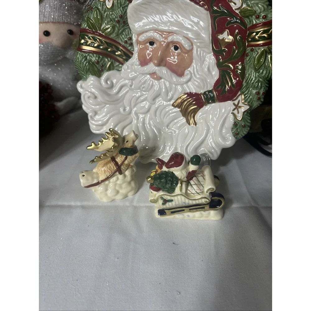 Fitz & Floyd Classics Christmas Tidings Santa Canape Plate 10